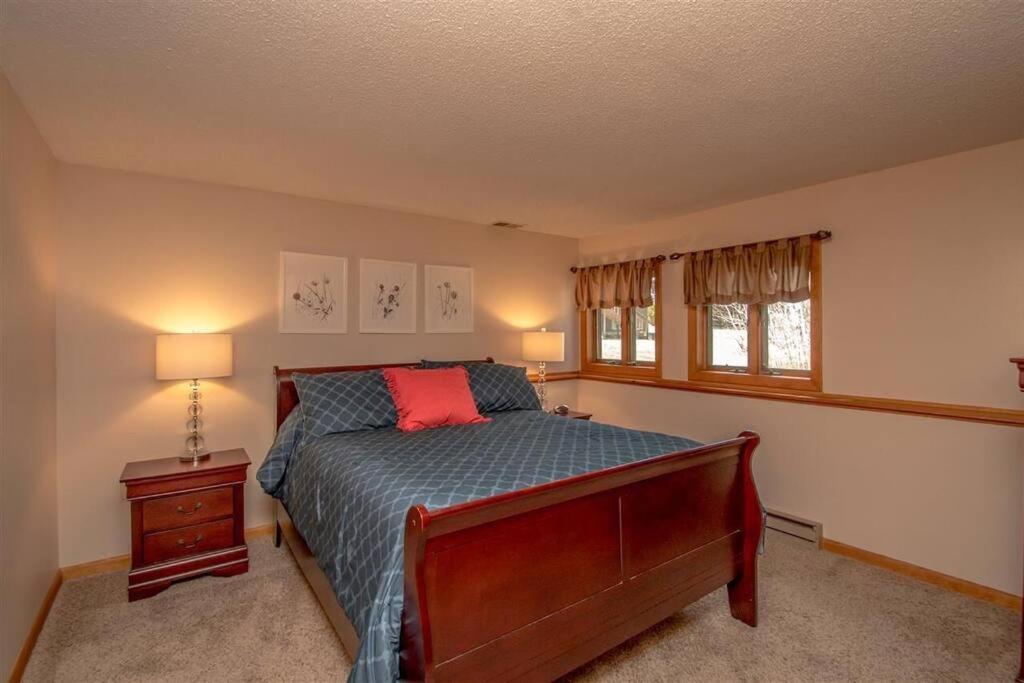 Relaxing Riverside Retreat - StoryLand, Attitash, North Conway Appartement Bartlett Buitenkant foto